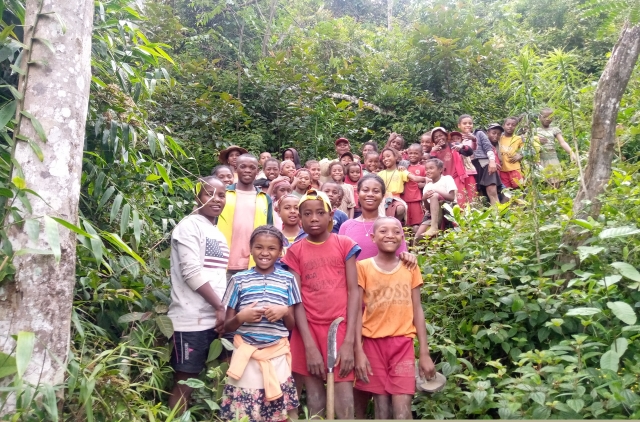 An education in nature, a practical method on the environment for children